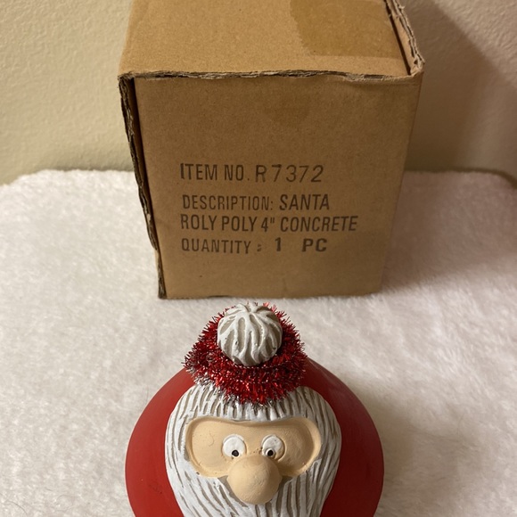 Cute “ROLY POLY” Concrete Santa 🎅🏼 - Picture 7 of 7